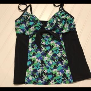 A Shore Fit Size 8 Swim Top Separate